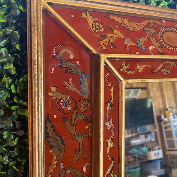 Beautiful mirror - Picture 2 of 12